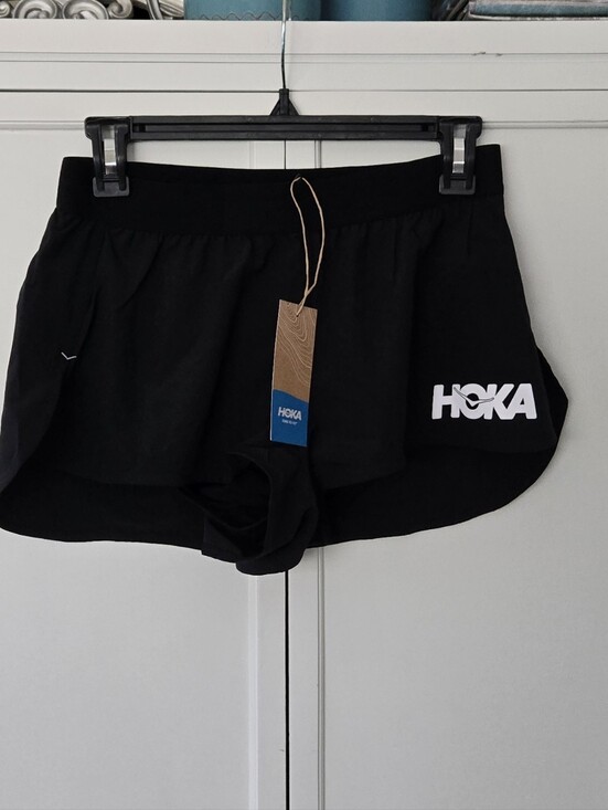 Hoka Pants - NWT Hoka Black Performance Woven 2" Shorts with Built-In Liner